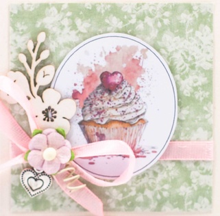 Т085 Открытка ручной работы 8х8 см (Букетная) - Пироженка